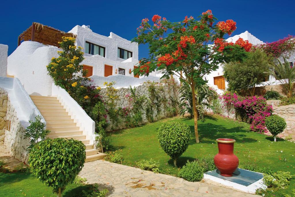Sharm Club Beach Resort giardini