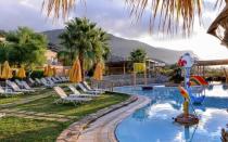 Zeus-Hotel-The-Village-Resort-Waterpark_09-min